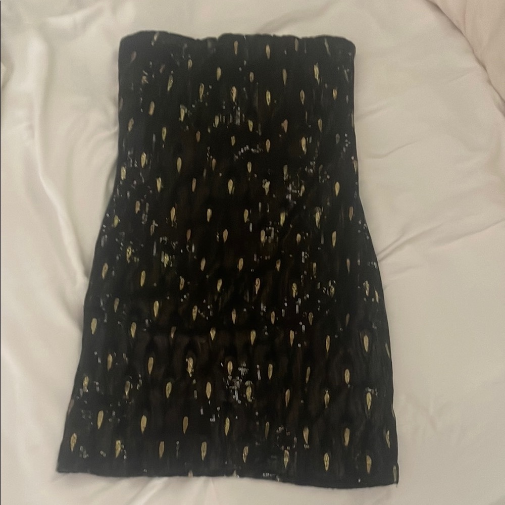 Elegant Black and Gold Women's strapless dress